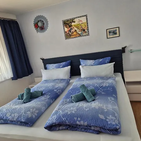 Chasa Aquileia Scuol - Bergblick, Komfort, 6 Pers, Zentral, Terrasse, Gratis Parken, Wlan Scuol