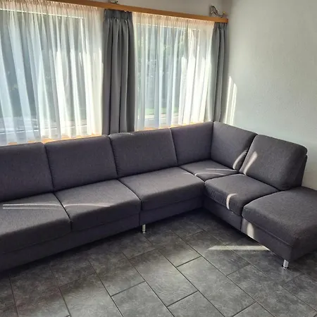Chasa Aquileia Scuol - Bergblick, Komfort, 6 Pers, Zentral, Terrasse, Gratis Parken, Wlan Apartment *