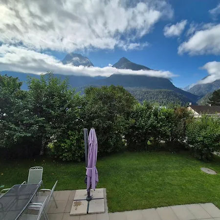 Chasa Aquileia - Bergblick, Komfort, 6 Pers, Zentral, Terrasse, Gratis Parken, Wlan