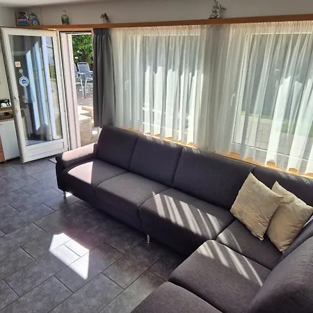 Chasa Aquileia - Bergblick, Komfort, 6 Pers, Zentral, Terrasse, Gratis Parken, Wlan דירה *