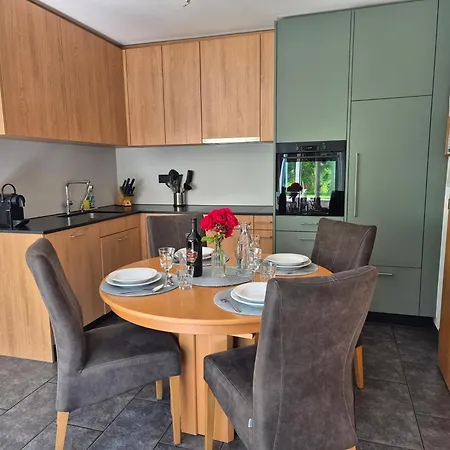 דירה Chasa Aquileia - Bergblick, Komfort, 6 Pers, Zentral, Terrasse, Gratis Parken, Wlan